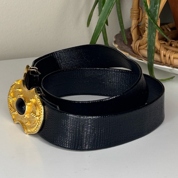 Vintage 1985 Gay Boyer Dover Belt Baroque Gold Buckle Black Lizard Embossed Belt - Picture 3 of 9